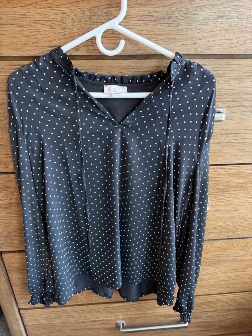LOFT Black and White Polka Dot V-Neck Tie Long Sleeve Blouse (M)